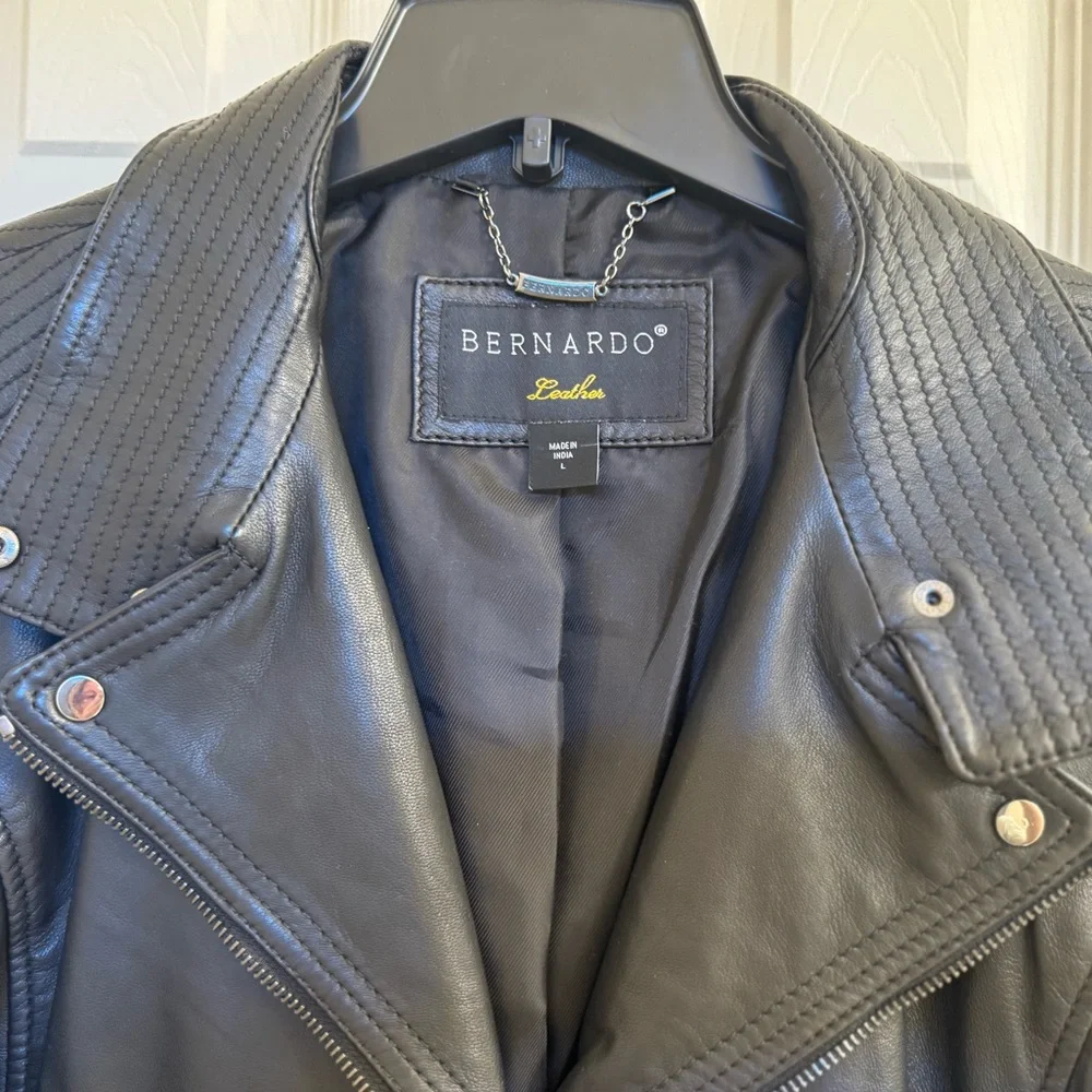 Brand New Women's Black Leather Moto Jacket - Picture 2 of 12